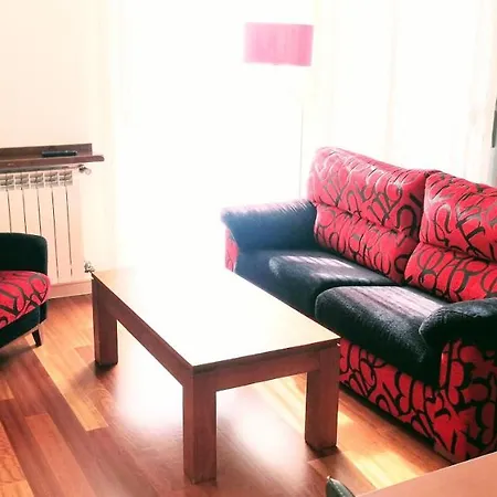 Esqui, Montana, Btt Y Senderismo En Pirineos, Margas Golf Appartement Sabiñánigo