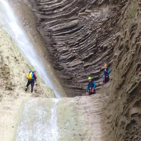 Esqui, Montana, Btt Y Senderismo En Pirineos, Margas Golf
