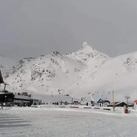 Esqui, Montana, Btt Y Senderismo En Pirineos, Margas Golf Appartement Sabiñánigo