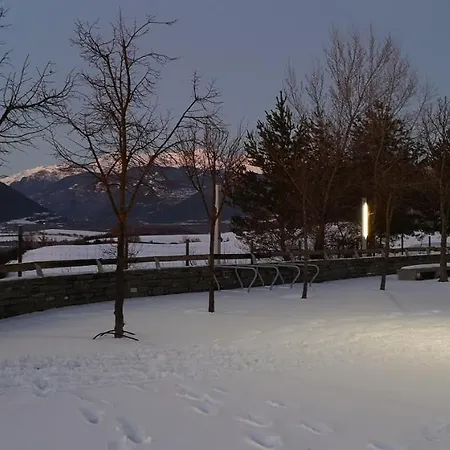 Esqui, Montana, Btt Y Senderismo En Pirineos, Margas Golf Appartement *