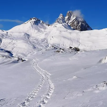 Appartement Esqui, Montana, Btt Y Senderismo En Pirineos, Margas Golf