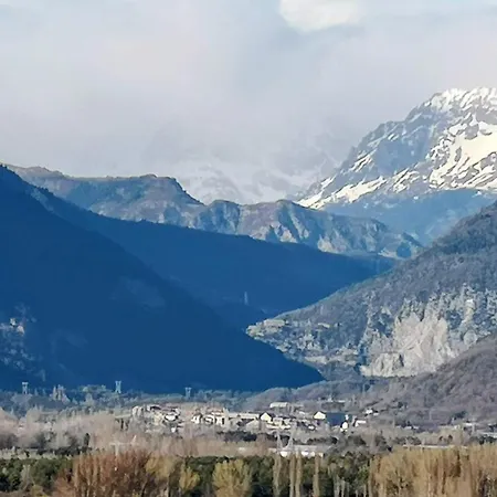 Esqui, Montana, Btt Y Senderismo En Pirineos, Margas Golf Appartement