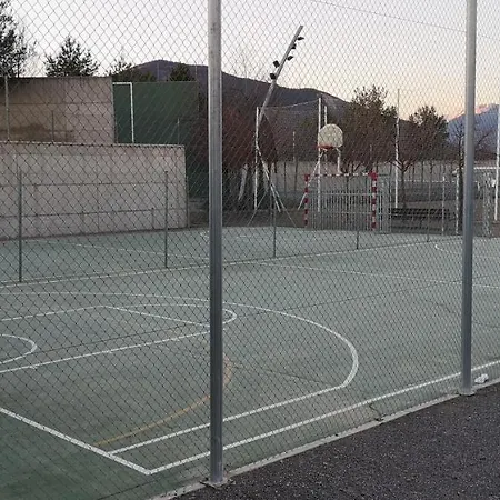 Esqui, Montana, Btt Y Senderismo En Pirineos, Margas Golf Appartement