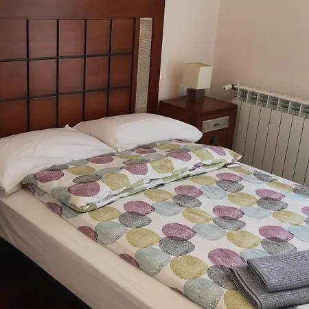 Esqui, Montana, Btt Y Senderismo En Pirineos, Margas Golf Appartement